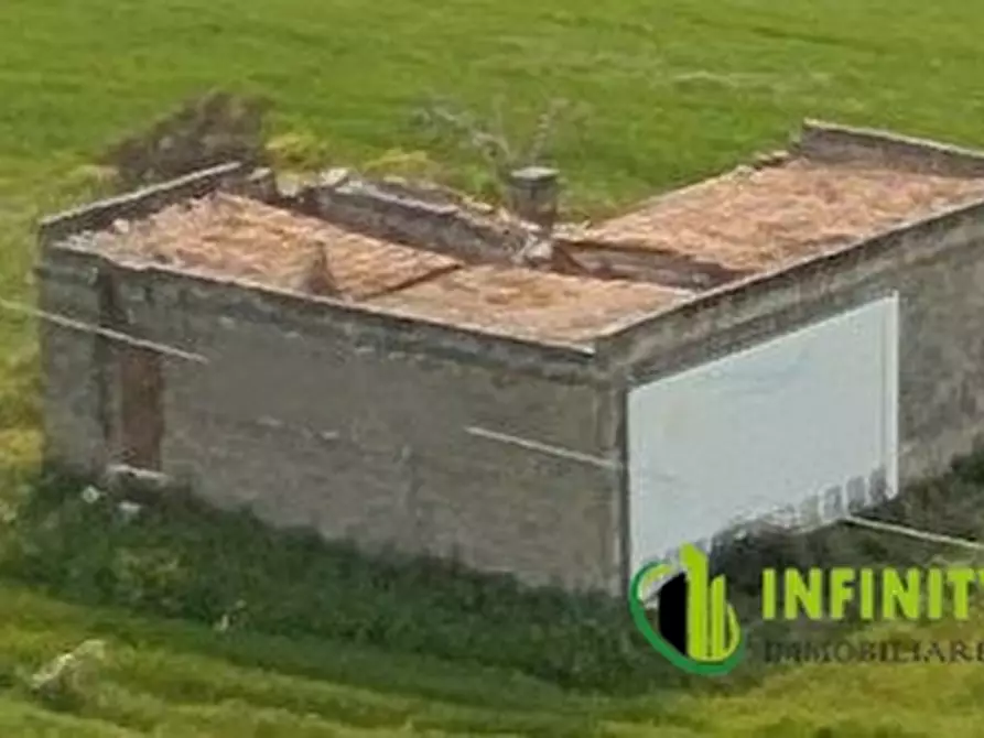 Immagine 2 di Rustico / casale in vendita  a Matera