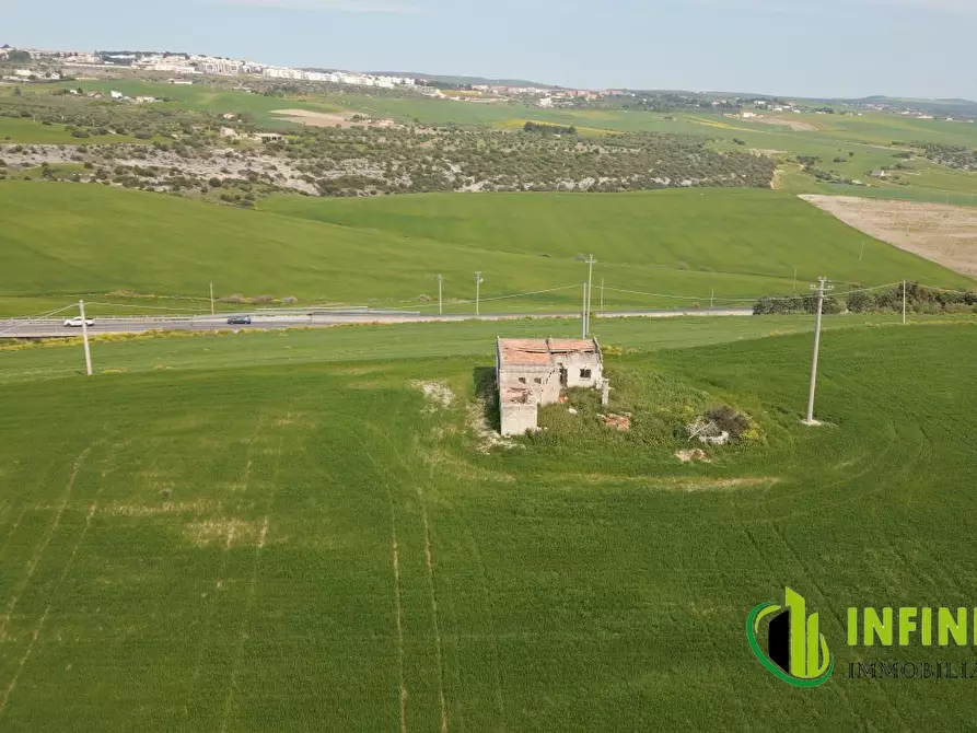 Immagine 9 di Rustico / casale in vendita  a Matera