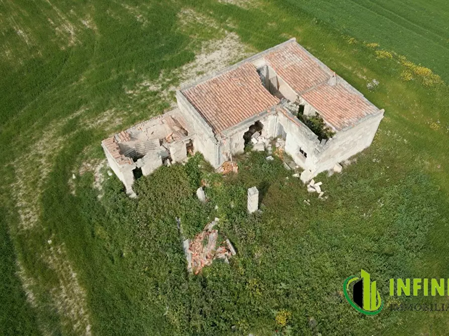 Immagine 10 di Rustico / casale in vendita  a Matera