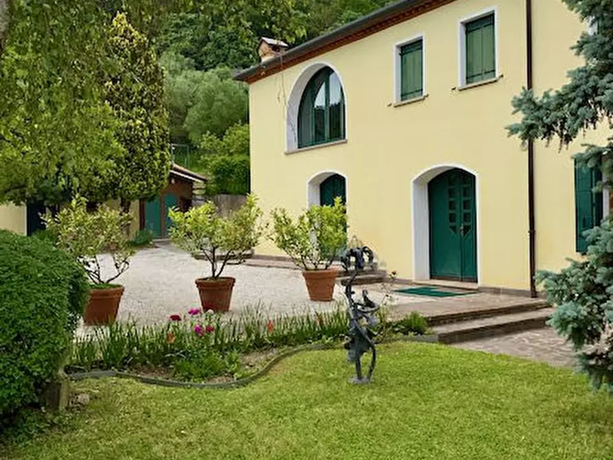 Immagine 6 di Rustico / casale in vendita  a Galzignano Terme