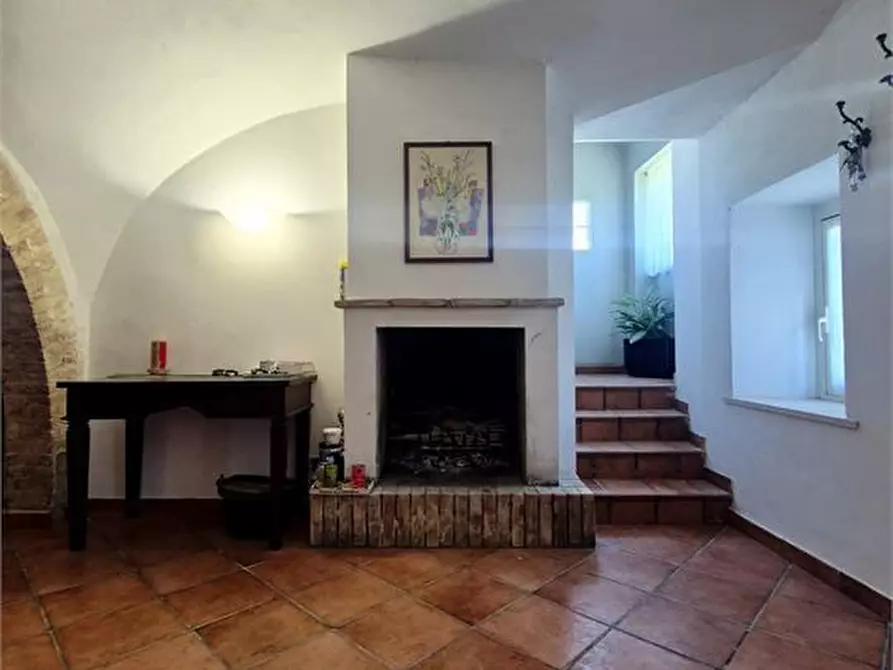 Immagine 9 di Rustico / casale in vendita  6 a Elice