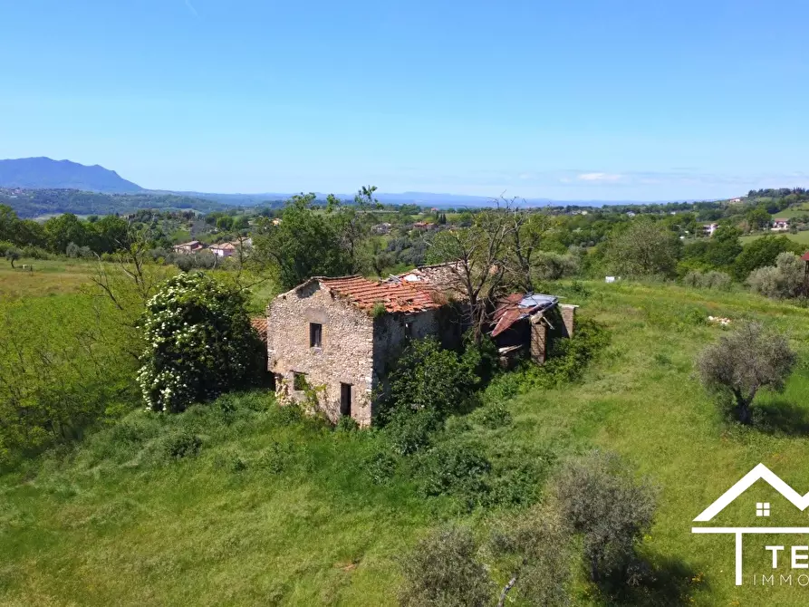 Immagine 1 di Rustico / casale in vendita  a Tarano