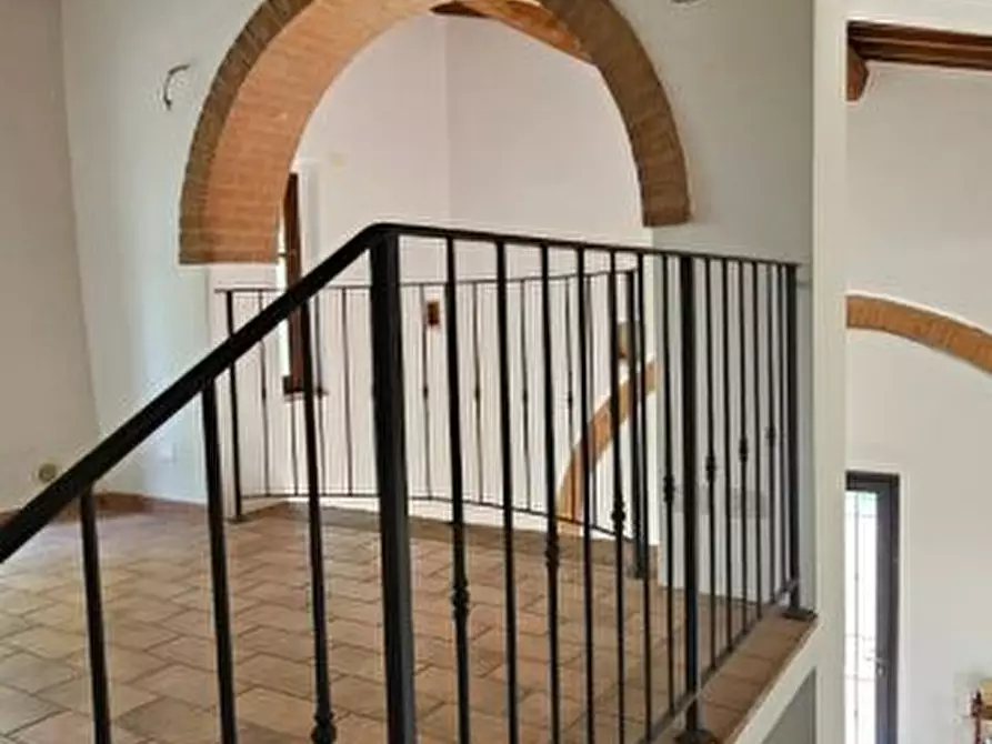 Immagine 8 di Rustico / casale in vendita  a Poggibonsi