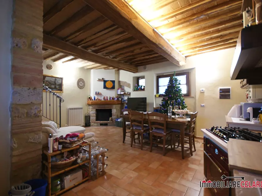 Immagine 3 di Rustico / casale in vendita  a Casole D'elsa