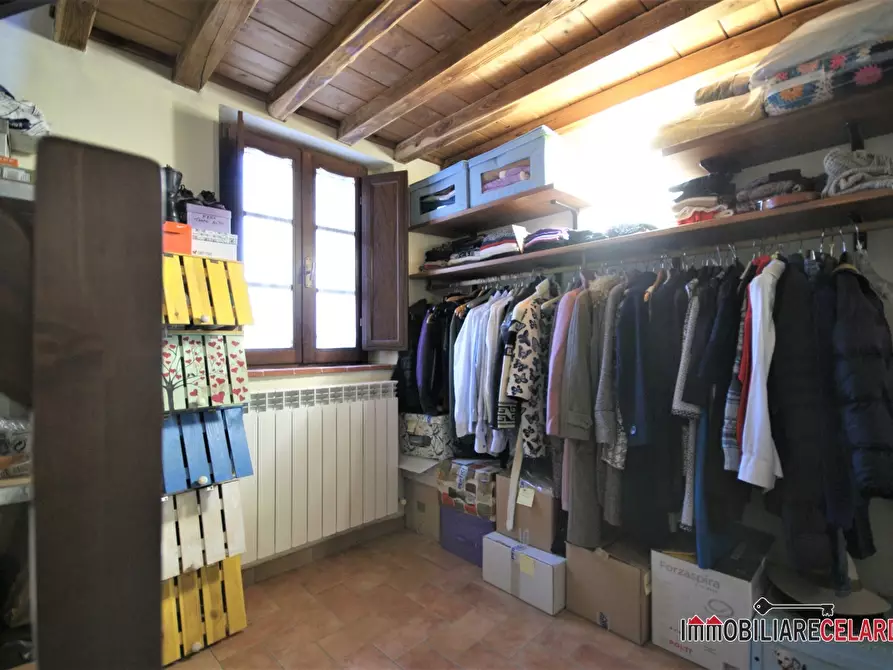 Immagine 10 di Rustico / casale in vendita  a Casole D'elsa
