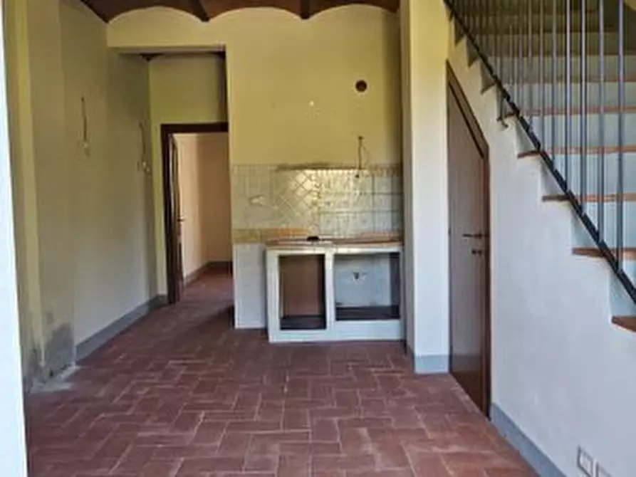 Immagine 4 di Rustico / casale in vendita  a Colle Di Val D'elsa