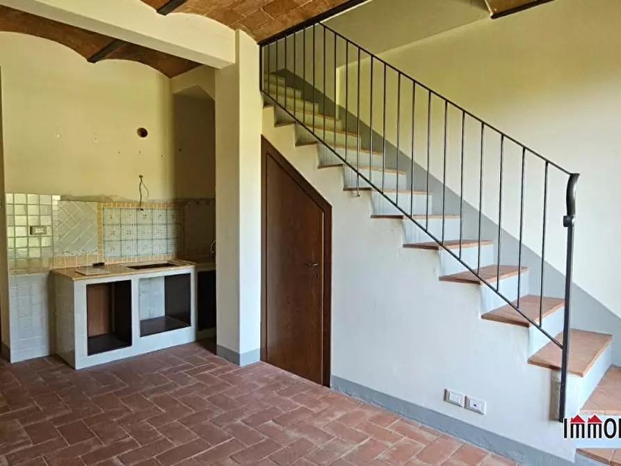 Immagine 5 di Rustico / casale in vendita  a Colle Di Val D'elsa