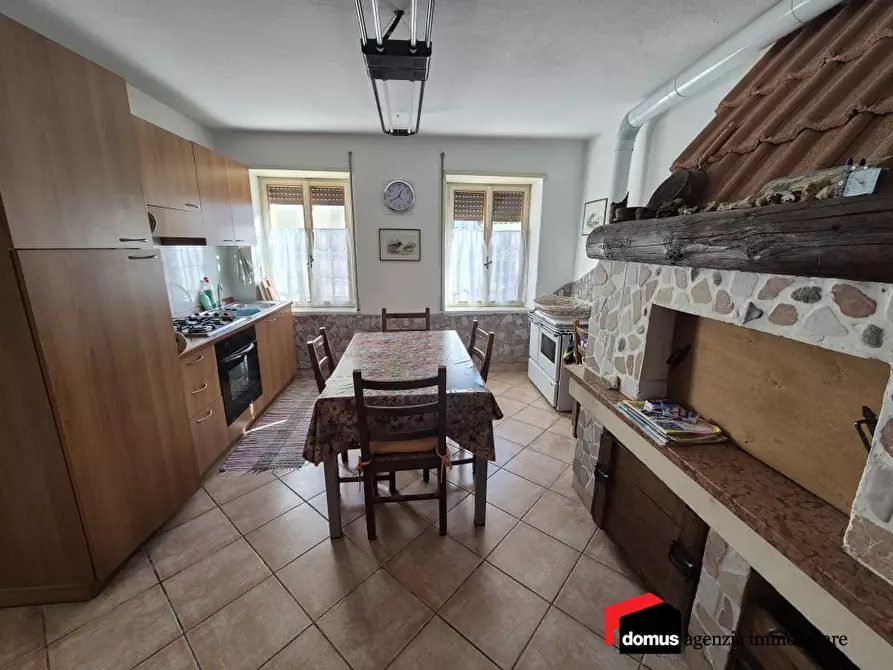 Immagine 9 di Rustico / casale in vendita  a Tonezza Del Cimone