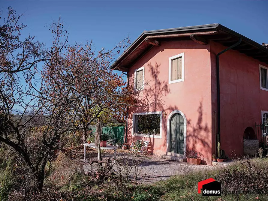 Immagine 1 di Rustico / casale in vendita  a Fara Vicentino