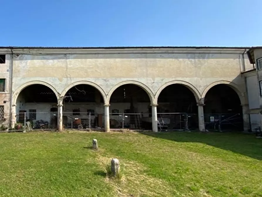 Immagine 3 di Rustico / casale in vendita  a Thiene