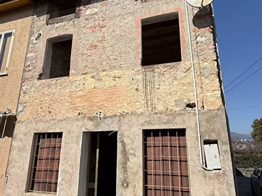 Immagine 1 di Rustico / casale in vendita  a Marano Vicentino