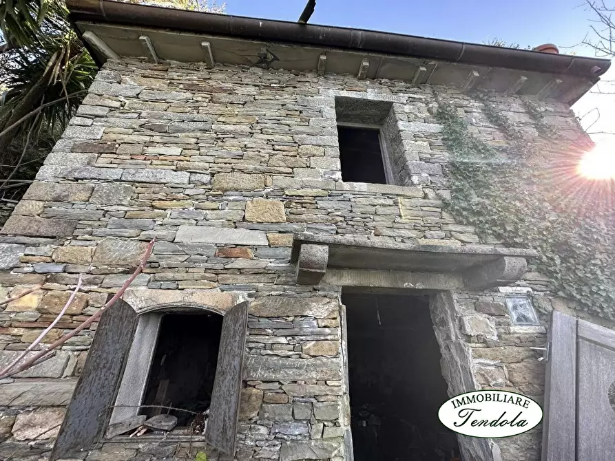 Immagine 2 di Rustico / casale in vendita  a Lerici