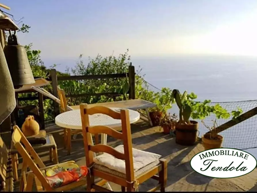 Immagine 7 di Rustico / casale in vendita  a Lerici