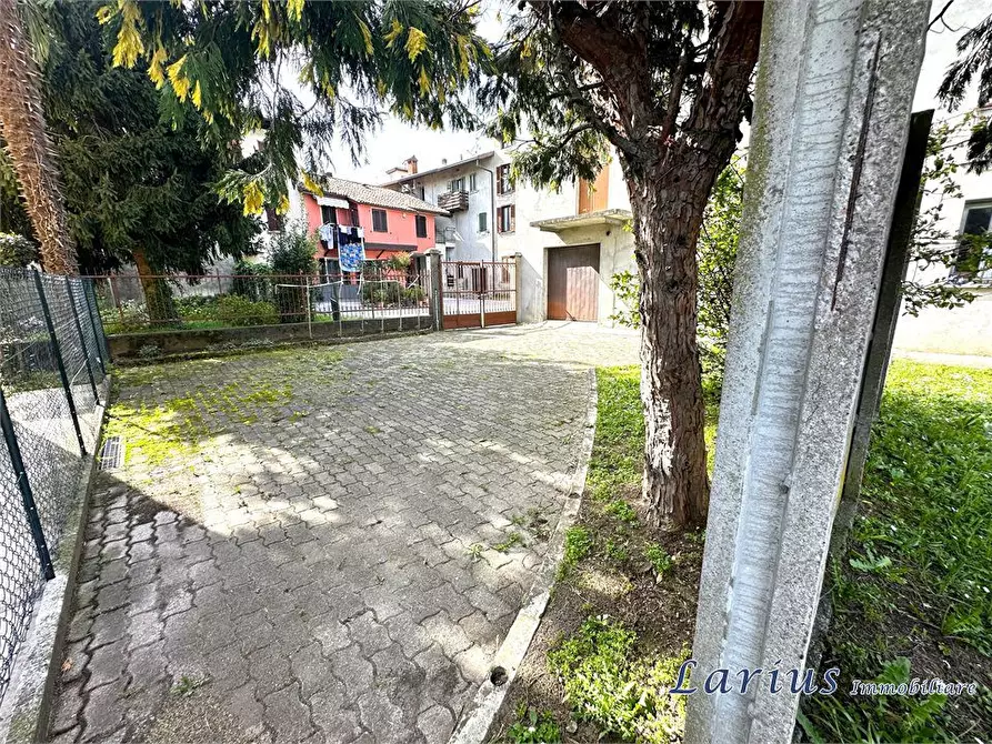 Immagine 7 di Rustico / casale in vendita  1 a Merone