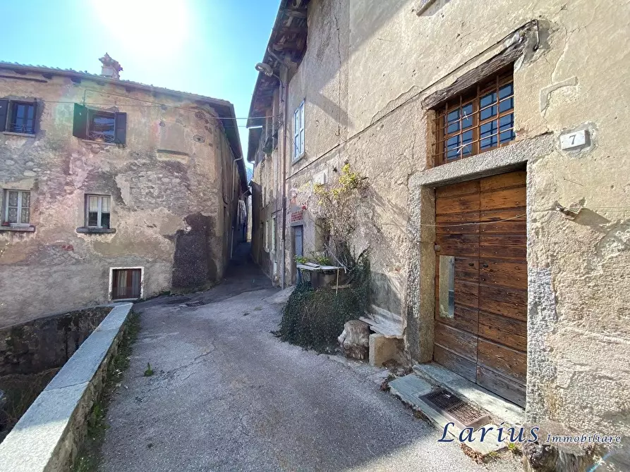 Immagine 5 di Rustico / casale in vendita  9 a Valbrona