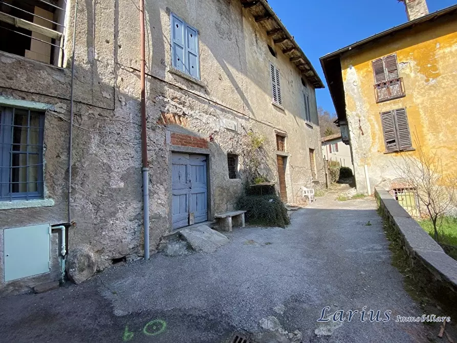 Immagine 8 di Rustico / casale in vendita  9 a Valbrona