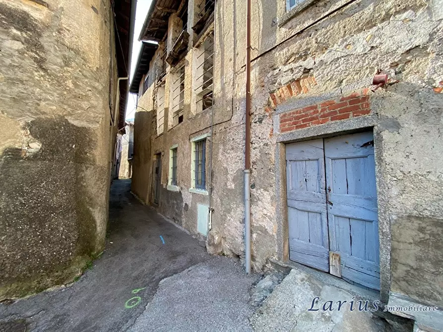 Immagine 9 di Rustico / casale in vendita  9 a Valbrona