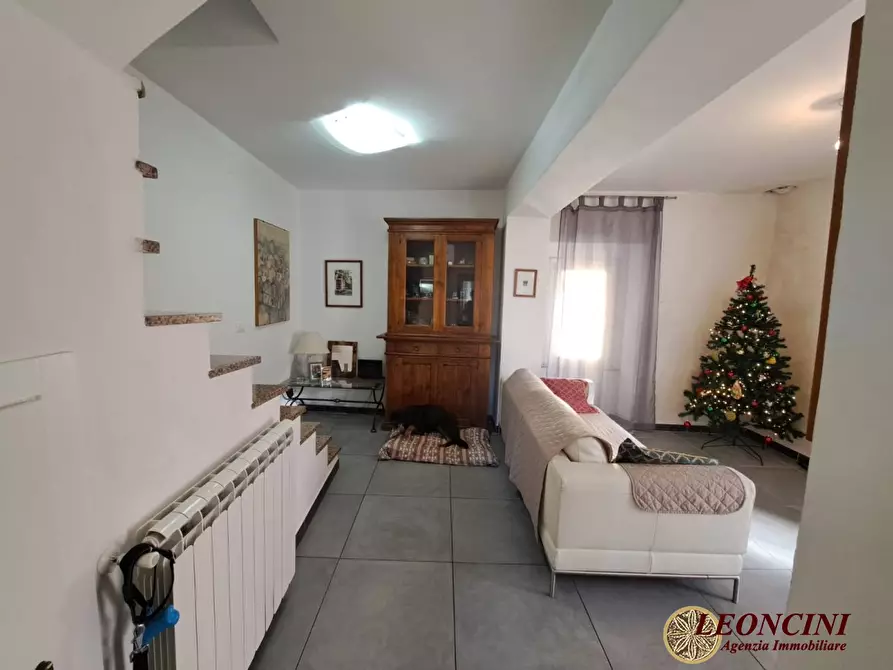 Immagine 6 di Rustico / casale in vendita  12 a Fivizzano