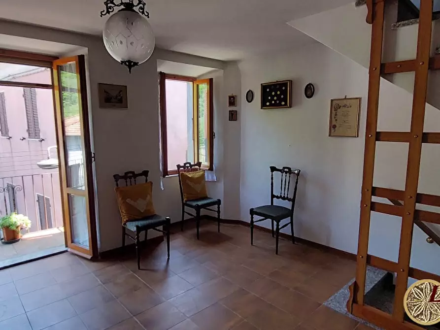 Immagine 6 di Rustico / casale in vendita  23 a Bagnone