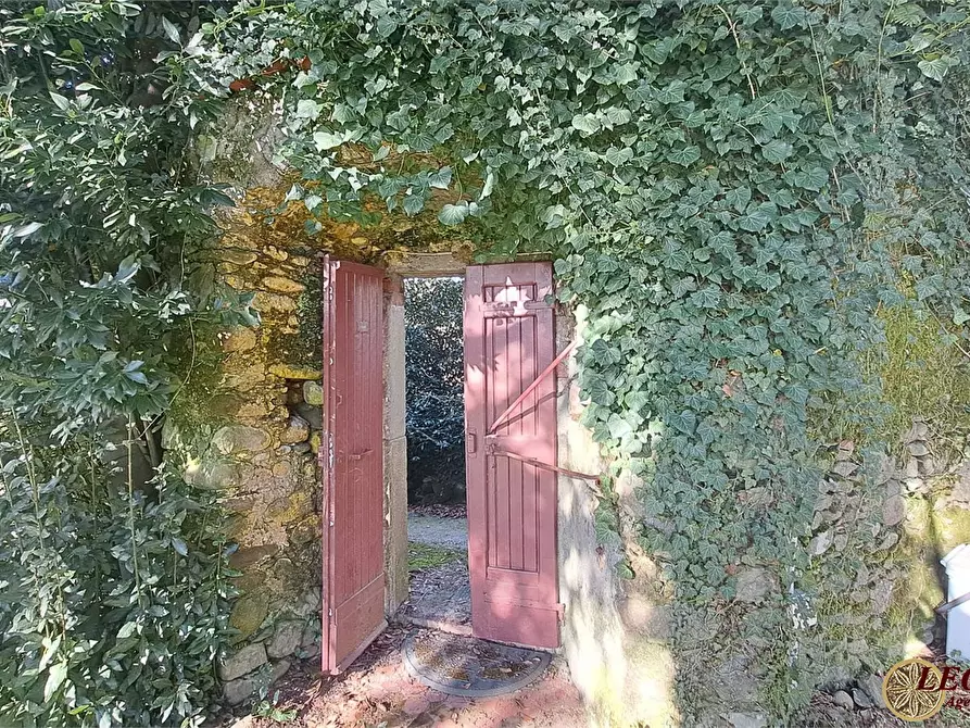 Immagine 3 di Rustico / casale in vendita  123 a Villafranca In Lunigiana
