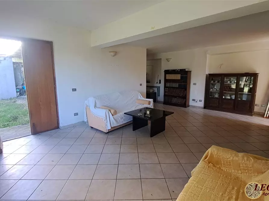 Immagine 8 di Rustico / casale in vendita  123 a Villafranca In Lunigiana