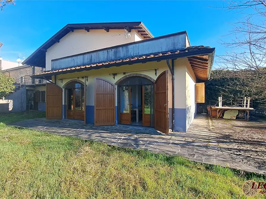 Immagine 1 di Rustico / casale in vendita  123 a Villafranca In Lunigiana