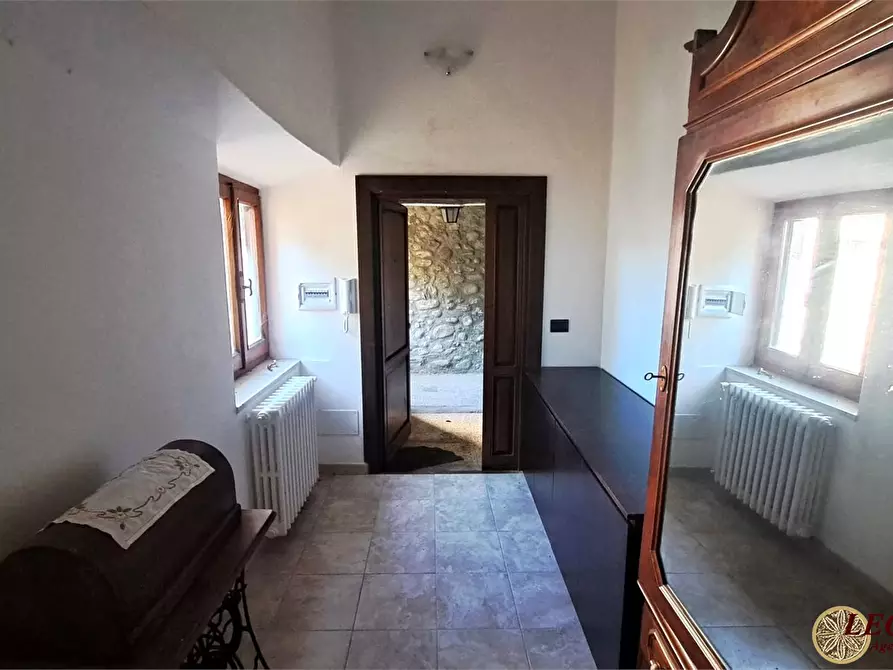 Immagine 8 di Rustico / casale in vendita  15 a Villafranca In Lunigiana