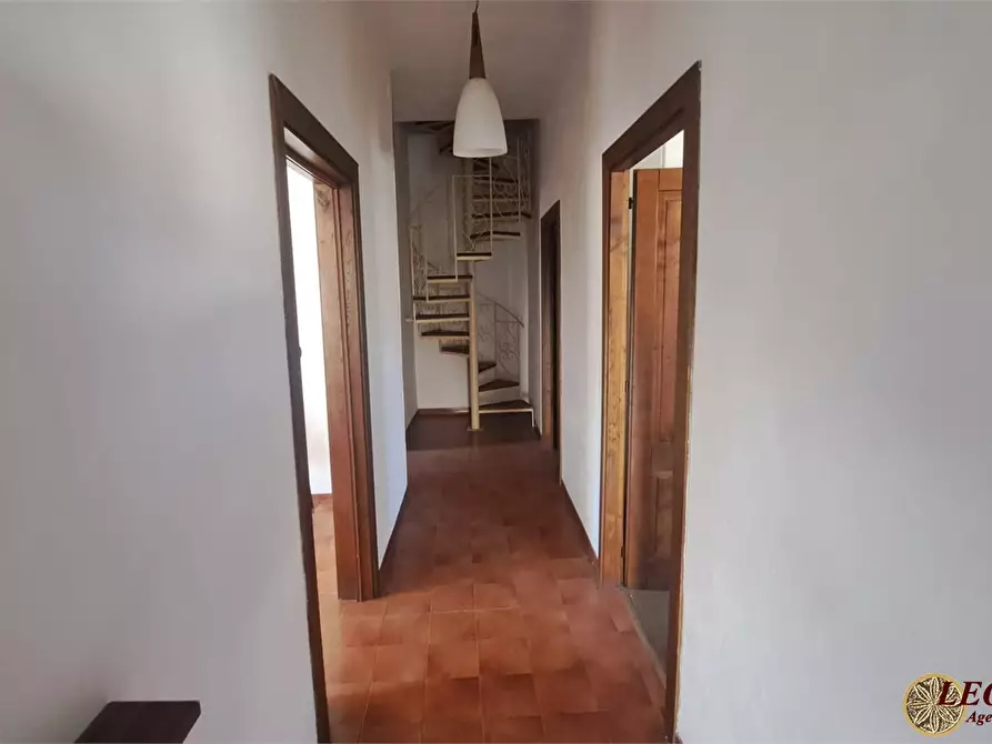 Immagine 5 di Rustico / casale in vendita  11 a Villafranca In Lunigiana