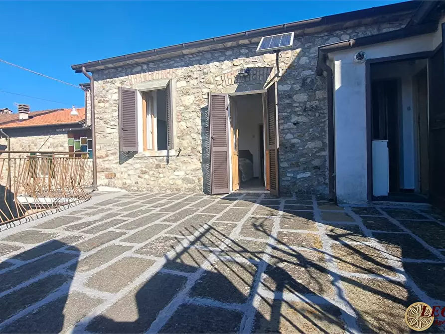 Immagine 2 di Rustico / casale in vendita  15 a Villafranca In Lunigiana