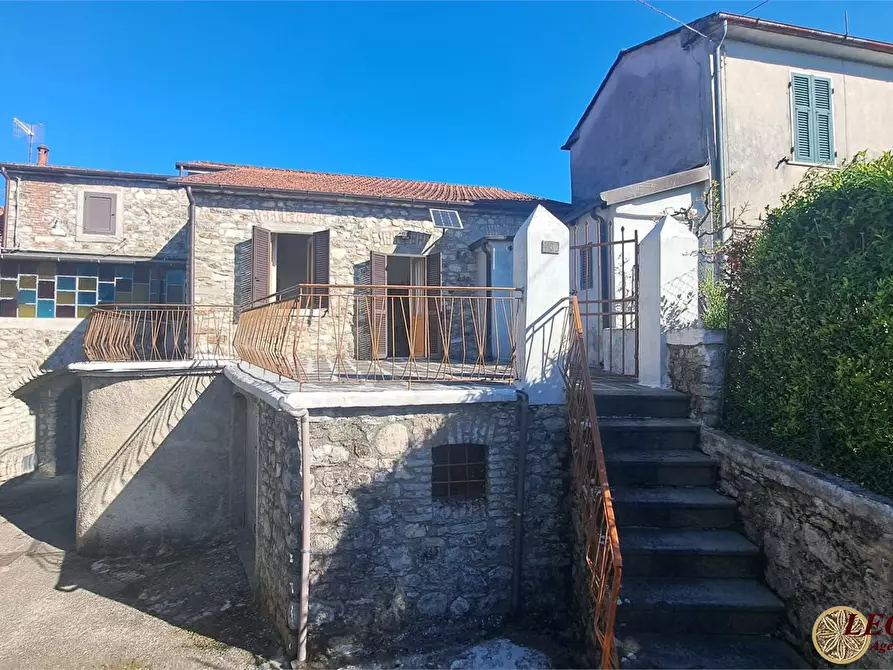 Immagine 4 di Rustico / casale in vendita  15 a Villafranca In Lunigiana