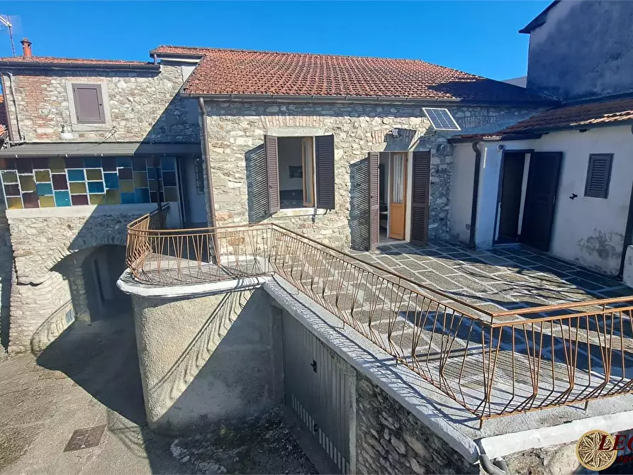 Immagine 1 di Rustico / casale in vendita  15 a Villafranca In Lunigiana