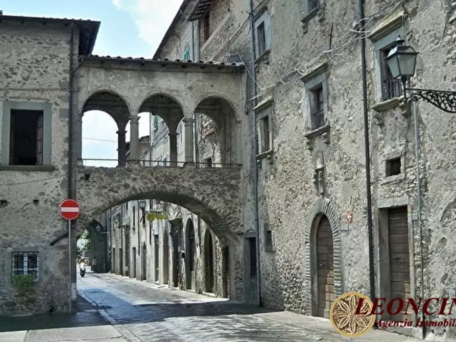 Immagine 2 di Rustico / casale in vendita  a Villafranca In Lunigiana