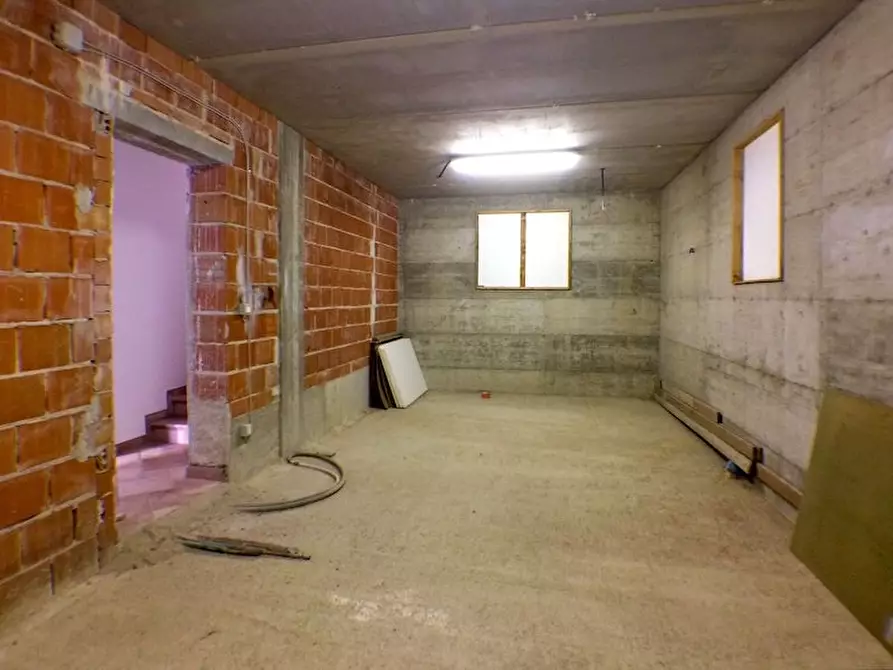 Immagine 4 di Casa semindipendente in vendita  a Castel Di Casio