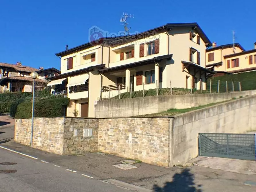 Immagine 1 di Casa semindipendente in vendita  a Castel Di Casio