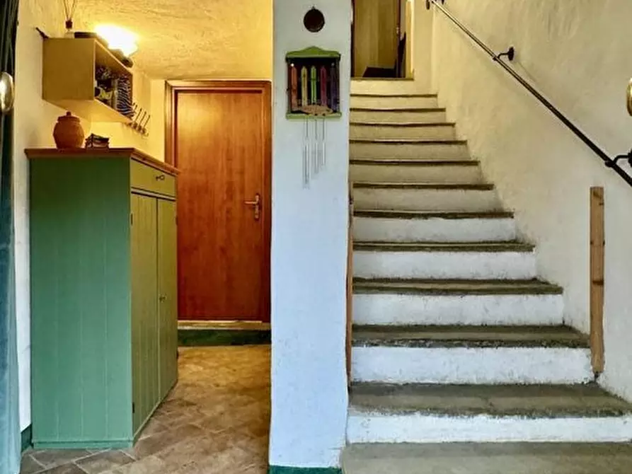 Immagine 9 di Casa semindipendente in vendita  a Castel Di Casio