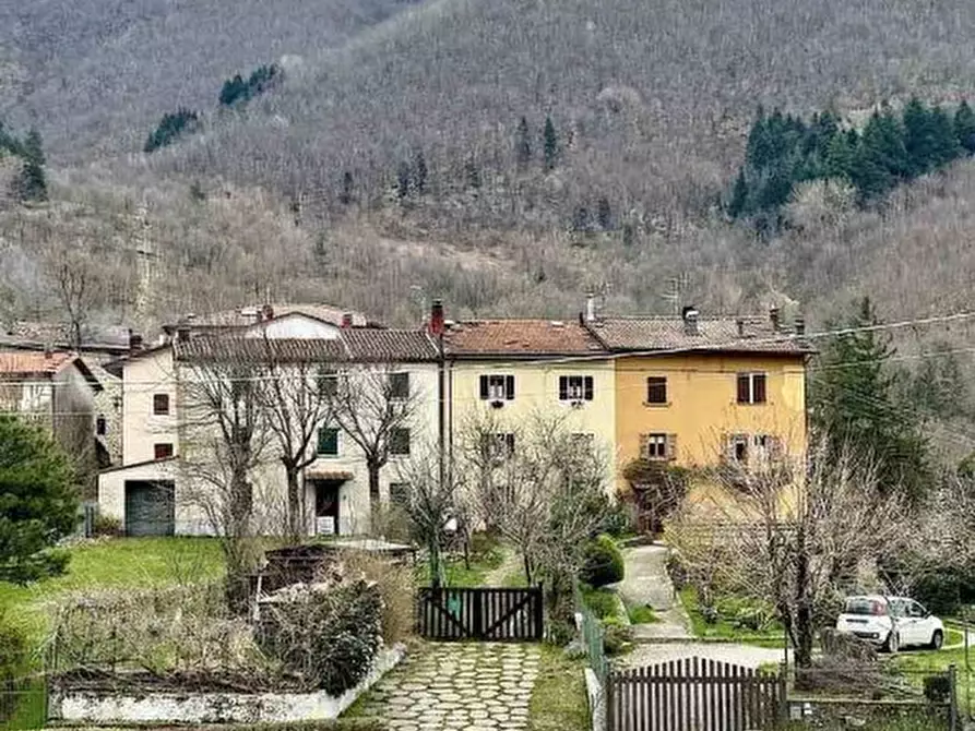 Immagine 3 di Casa semindipendente in vendita  a Castel Di Casio