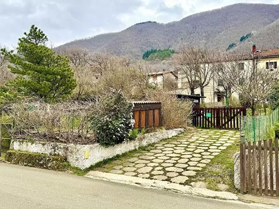 Immagine 4 di Casa semindipendente in vendita  a Castel Di Casio