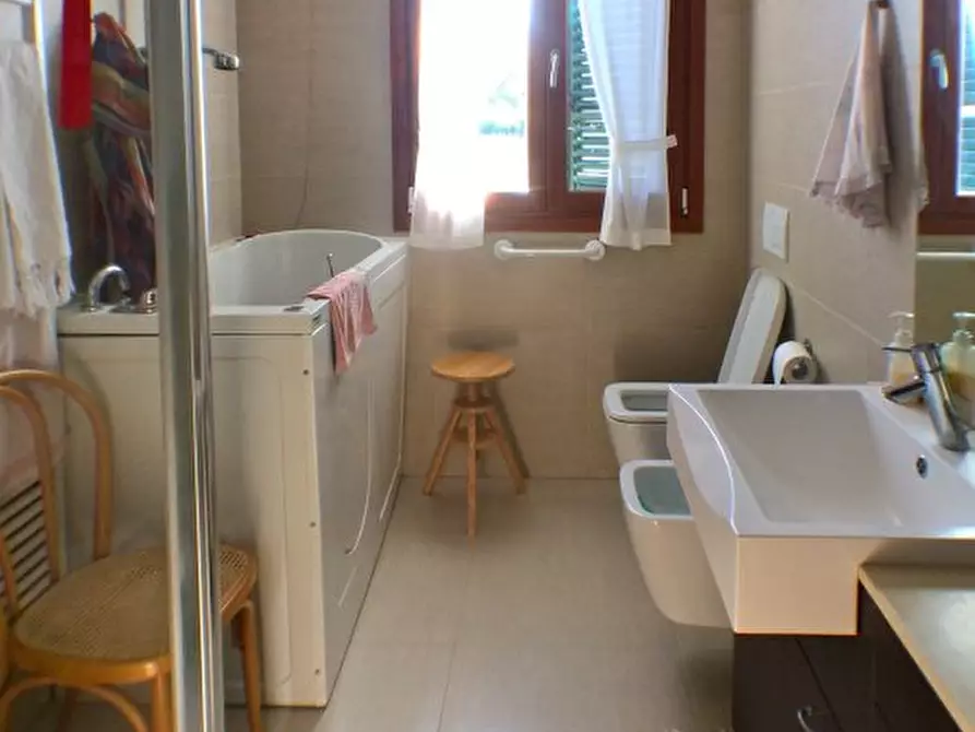 Immagine 7 di Casa semindipendente in vendita  a Castel Di Casio