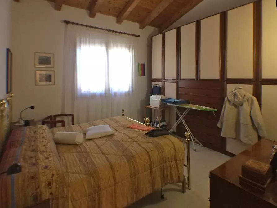 Immagine 8 di Casa semindipendente in vendita  a Castel Di Casio