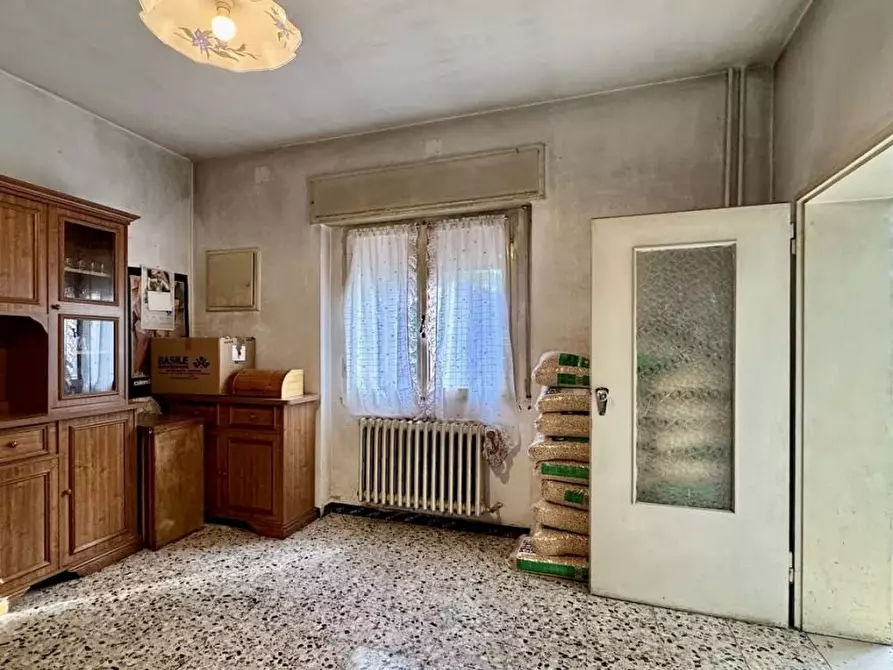 Immagine 10 di Casa semindipendente in vendita  a Castel Di Casio