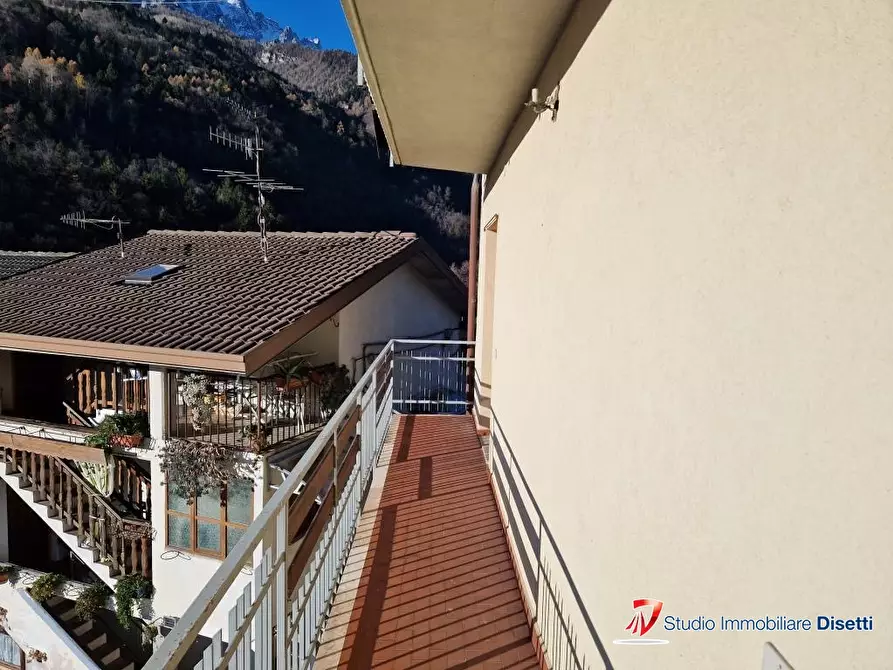 Immagine 8 di Casa semindipendente in vendita  2 a Capo Di Ponte