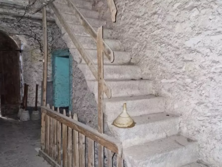 Immagine 8 di Casa semindipendente in vendita  7 a Losine