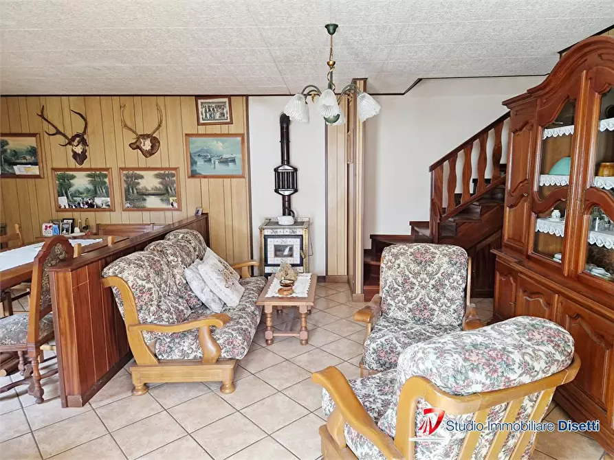 Immagine 6 di Casa semindipendente in vendita  a Edolo