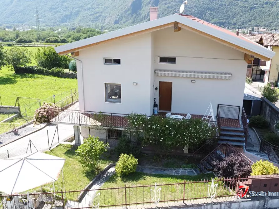 Immagine 2 di Casa semindipendente in vendita  8 a Darfo Boario Terme