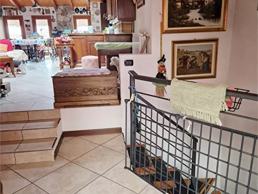 Immagine 5 di Casa semindipendente in vendita  37 a Edolo