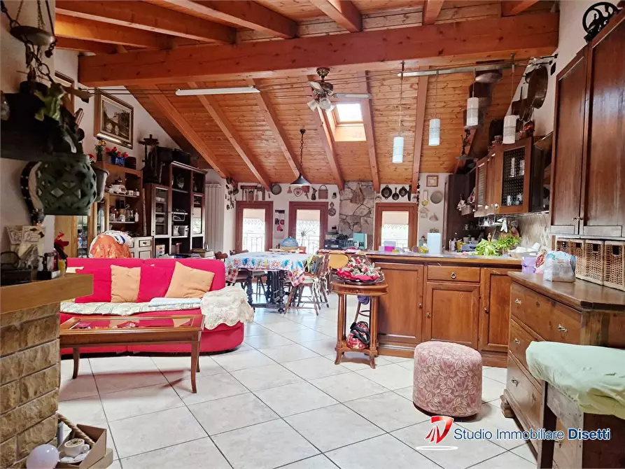 Immagine 3 di Casa semindipendente in vendita  37 a Edolo