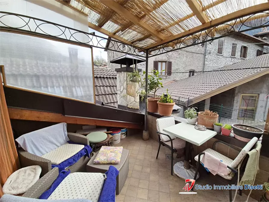 Immagine 10 di Casa semindipendente in vendita  37 a Edolo