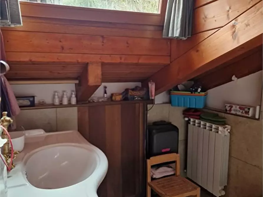 Immagine 9 di Casa semindipendente in vendita  37 a Edolo