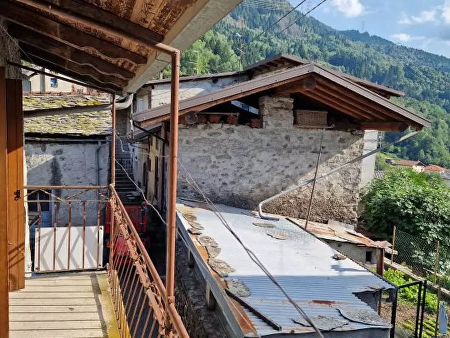 Immagine 9 di Casa semindipendente in vendita  16 a Malonno