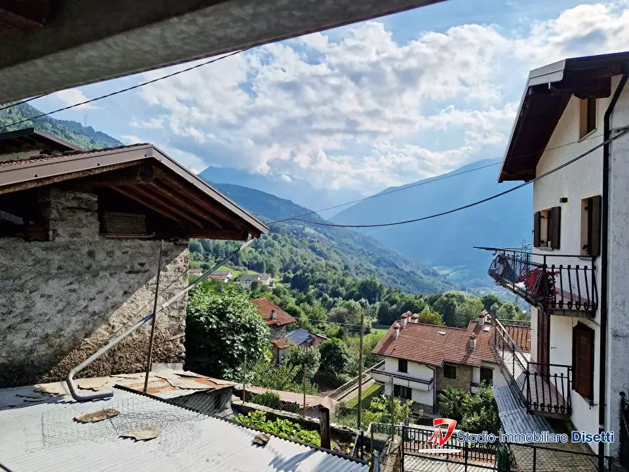 Immagine 10 di Casa semindipendente in vendita  16 a Malonno